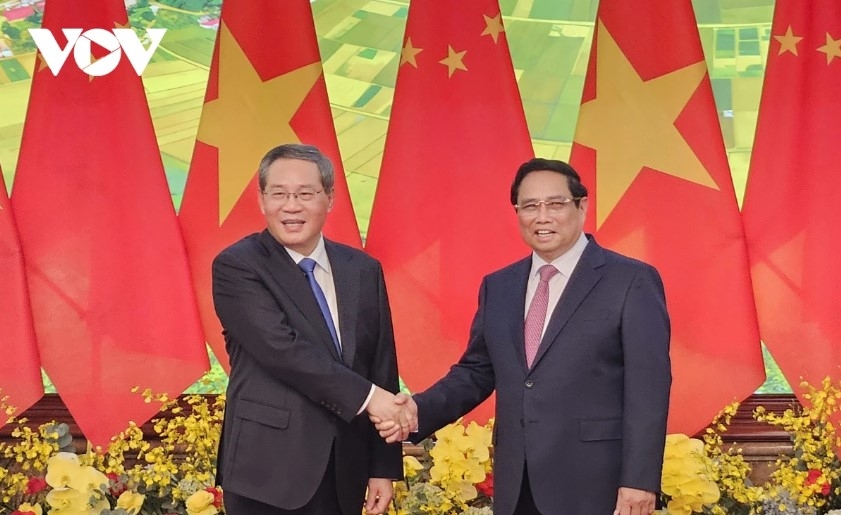 Vietnam aspires to further solidify all-around ties with China